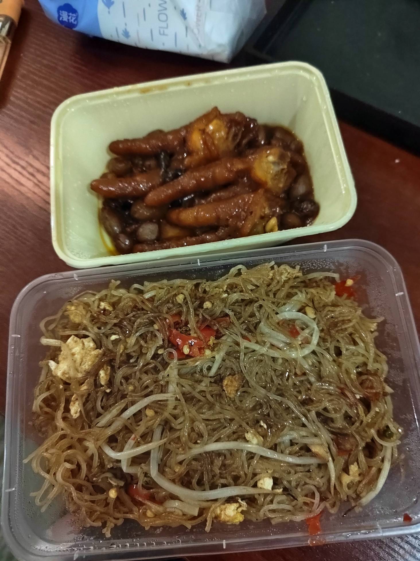 吃早餐了老哥们，8块钱

59 / 作者:万千少女的挚爱 / 