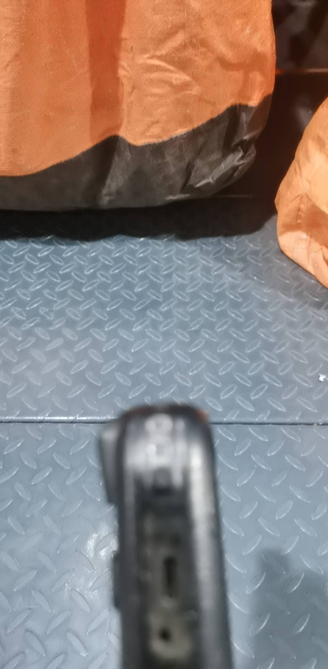 还有9分钟下班  牛马真累

10 / 作者:没监控不管 / 