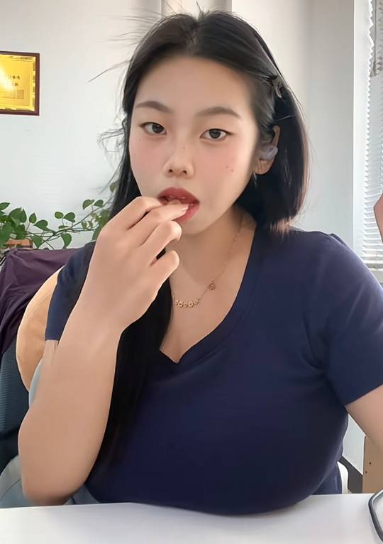 老哥们，广东小孩是不是不用从小住校，我们这儿有从小学就开始住校的，一直到大学，小91 / 作者:假老哥真挂壁 / 