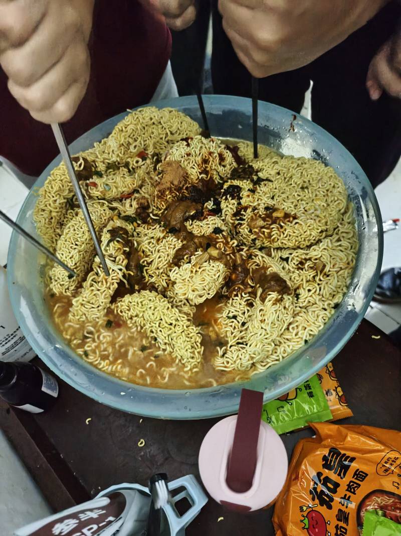 干饭了老哥们


33 / 作者:风中之神-聂风 / 