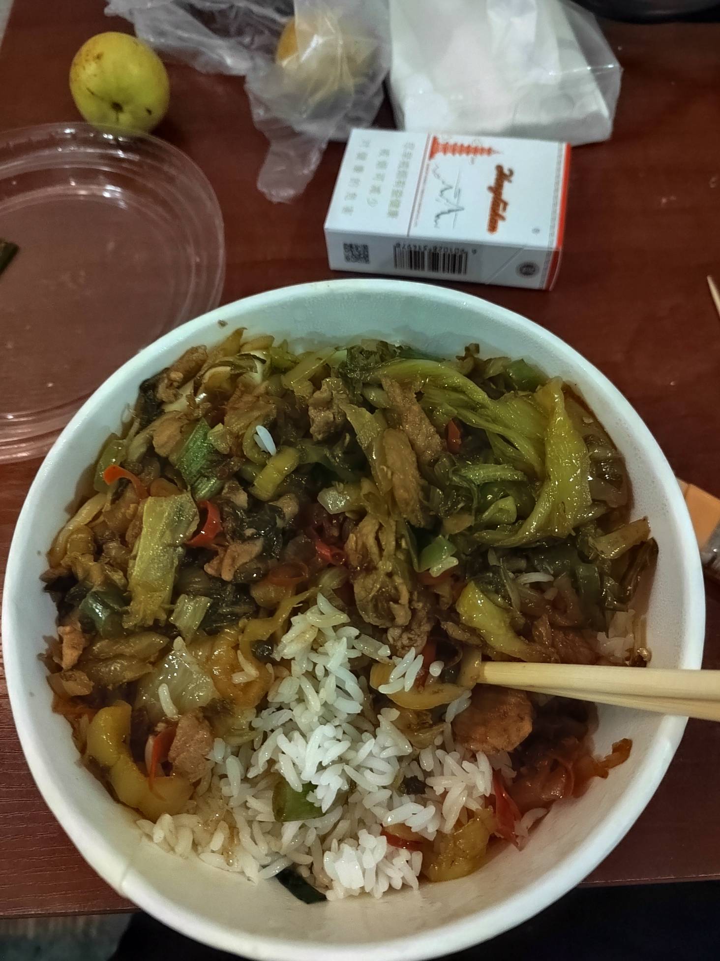 天天都是这家木桶饭，他家米饭还可以，不像是预制菜

95 / 作者:万千少女的挚爱 / 