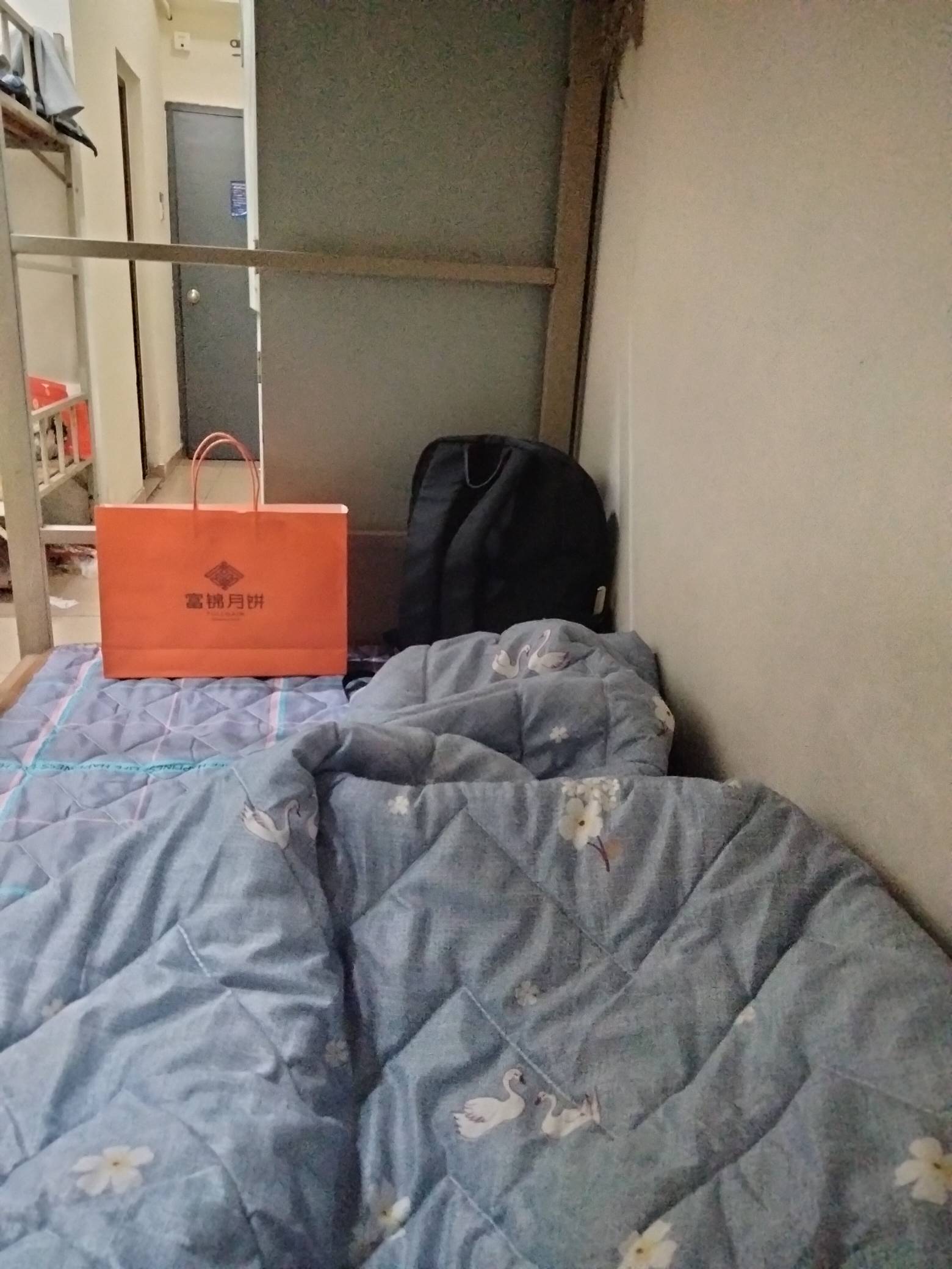 又是一年中秋，想回家的心情从未改变

79 / 作者:君子之交淡如水 / 