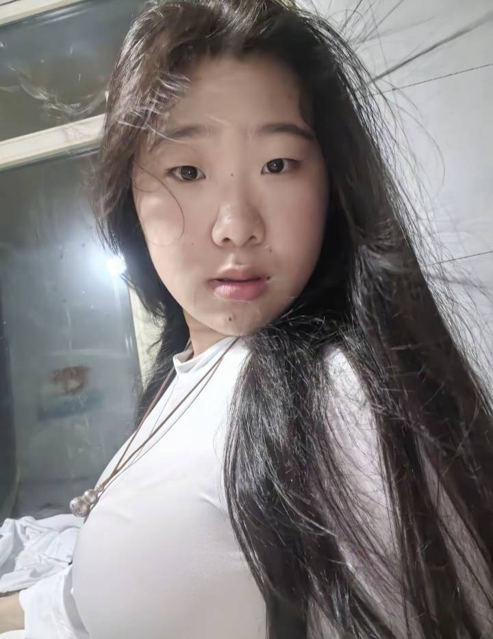 老哥们，早上好都起来了吧



98 / 作者:马到成 / 