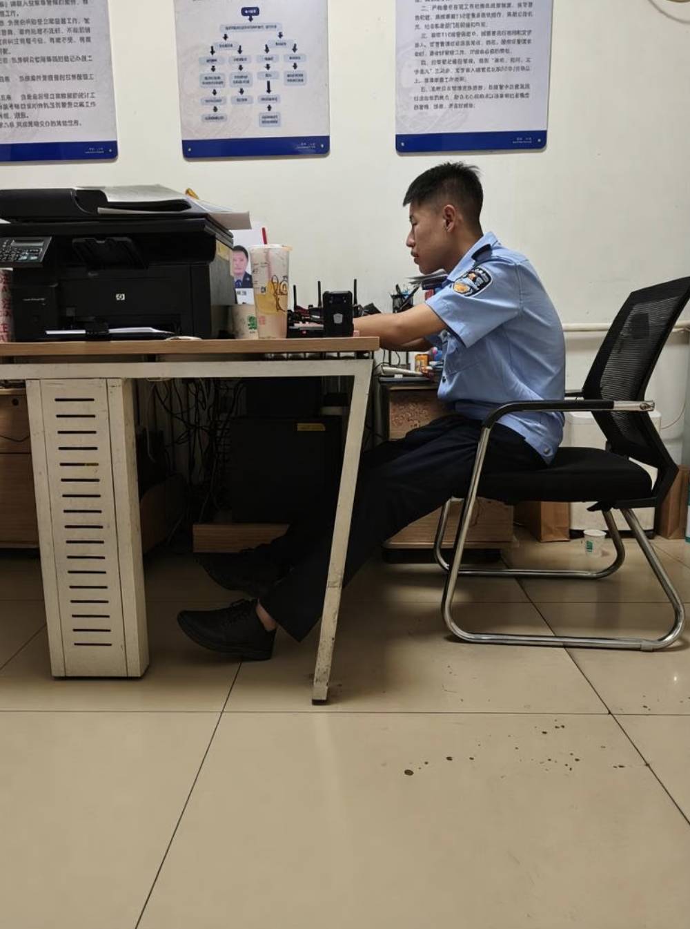 担惊受怕的睡不着，老哥们我先来自首了，坦白从宽，抗拒从严

32 / 作者:撸毛小王子 / 