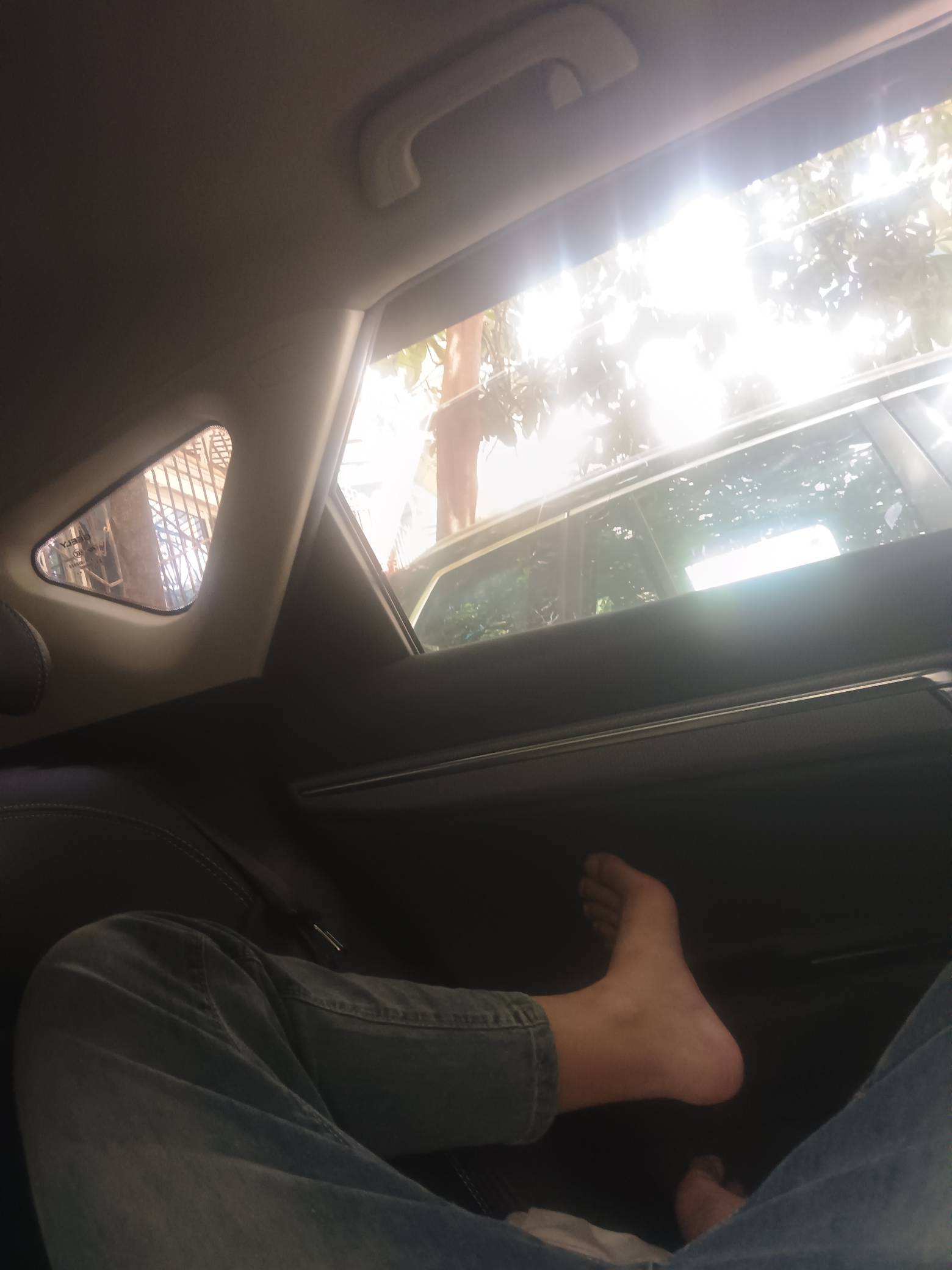 兄弟们感觉还行。不用像老哥说的像x子。座位还是有那么宽

61 / 作者:目及皆你 / 