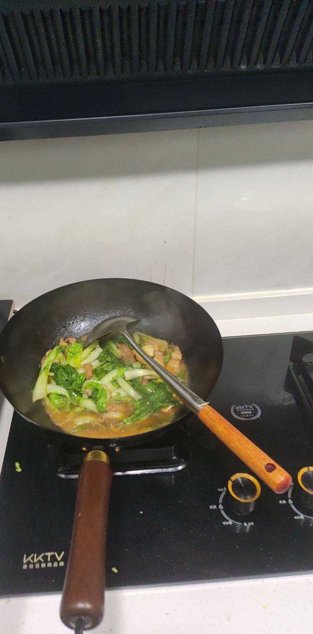 农村种的青菜五花肉炒起

98 / 作者:阿米诺思之神 / 