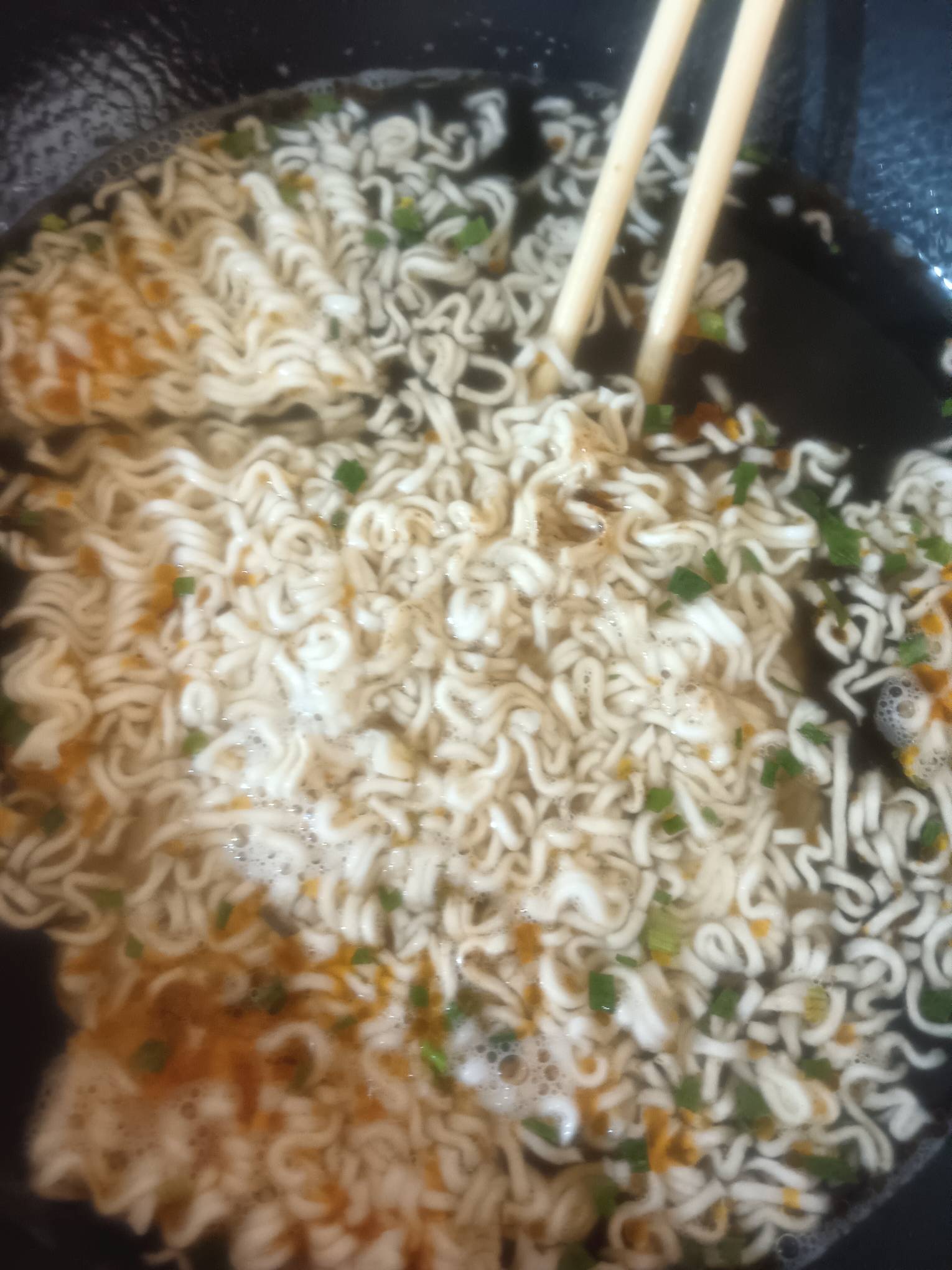唉，有钱啥不吃，又送给别人吃，吃点东西想想人生睡觉了

34 / 作者:柯小米 / 