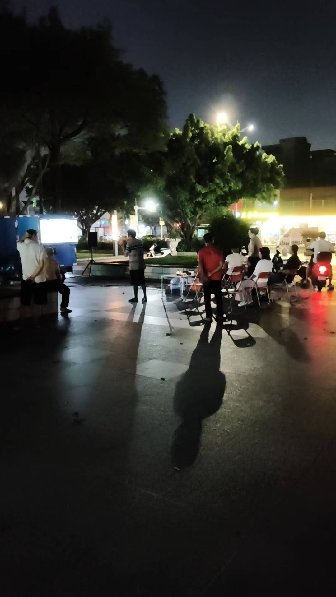 成了，放假了


46 / 作者:湖南陈小春 / 