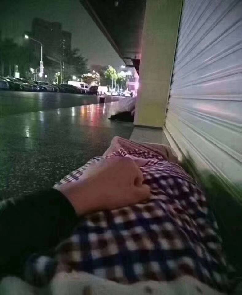 有研究生吗

69 / 作者:糊涂柚子๑ / 