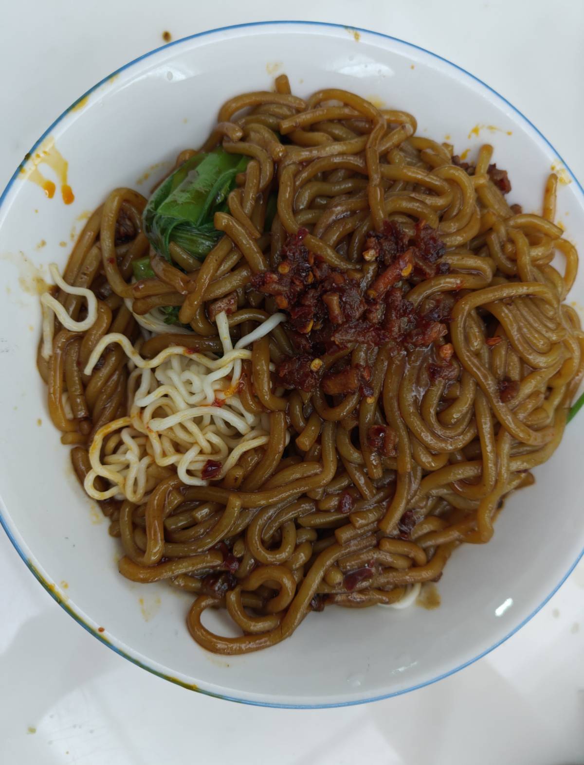 吃饭了老哥们，这饭卡龙什么水平！

85 / 作者:表哥军体拳 / 