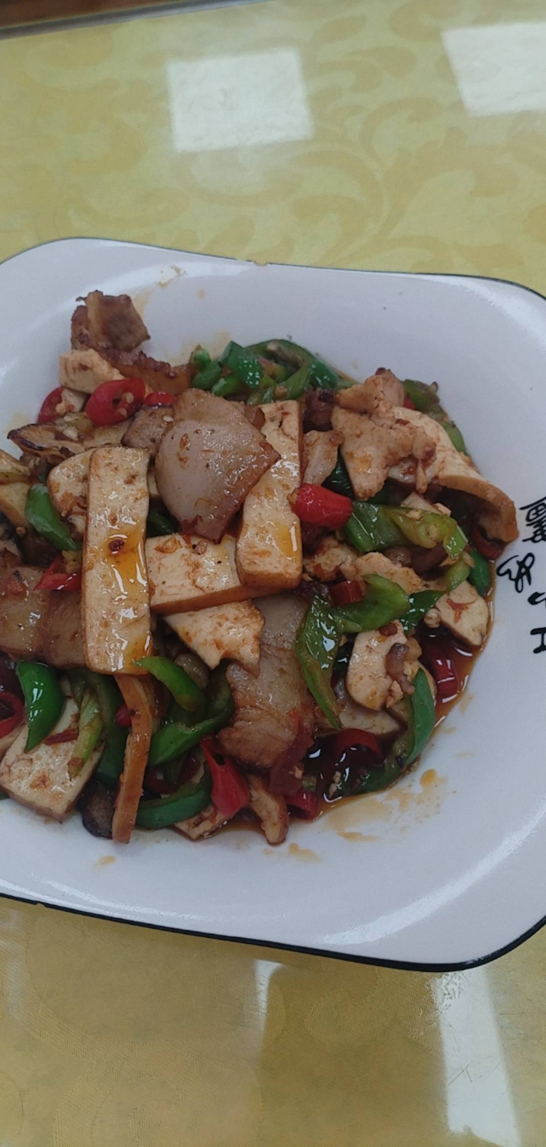 吃饭了

5 / 作者:湖南陈小春 / 