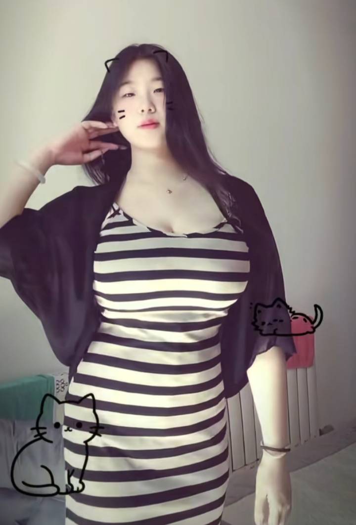 老哥们有羊毛就发，没有都早点休息迎接后天所有活动全面更新！！！



2 / 作者:马到成 / 