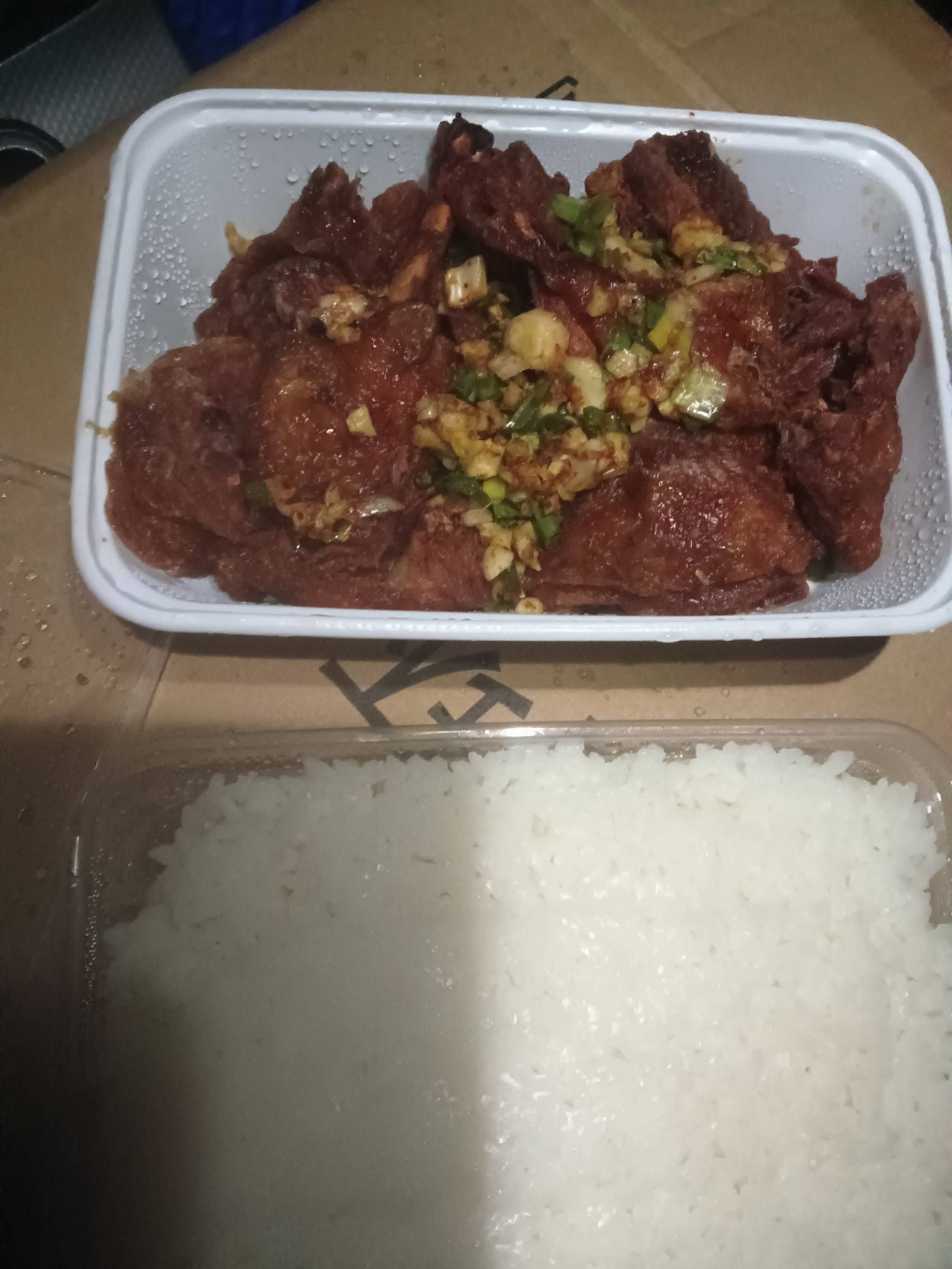 接上贴，老哥们2元的烤鸭到了，你们说不干净。但是吃着真的还是香


46 / 作者:目及皆你 / 