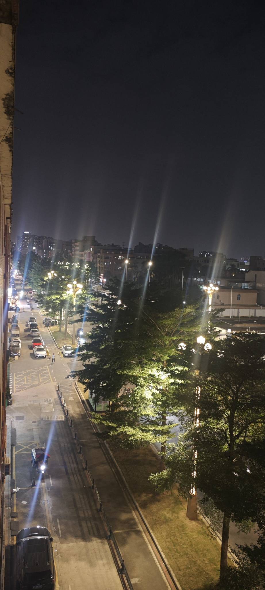 东坑初坑这边这是咋了，今晚这么多警察路边直接五六个向我走来，我以为过来抓我的呢吓53 / 作者:撸毛小王子 / 