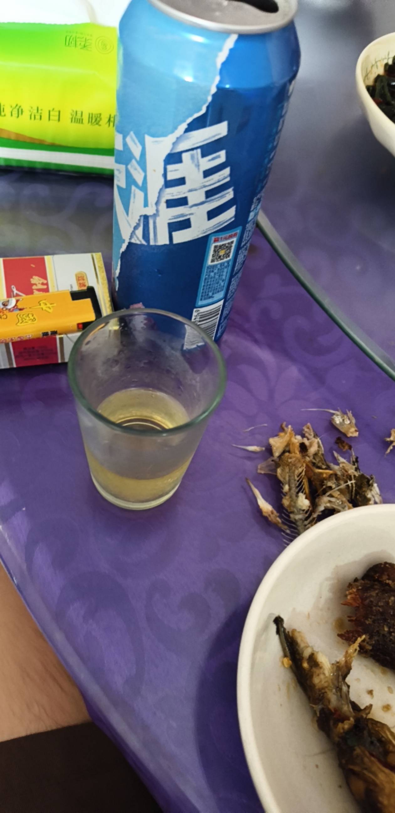 老哥，吃饭了


91 / 作者:逼两拳皇 / 