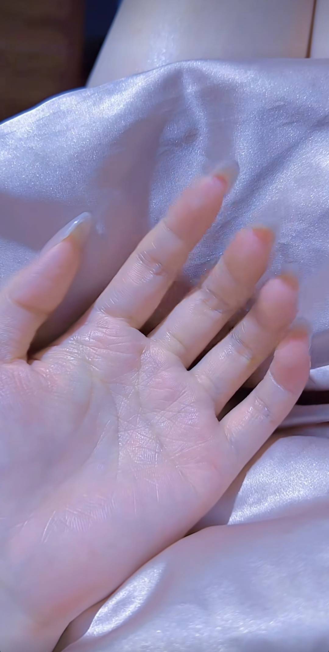 申请个毛太辛酸了，要么是不符合，要么就是完美错过，最狠的就是抽奖毛，抽啥都谢谢，90 / 作者:小机智爱购物 / 