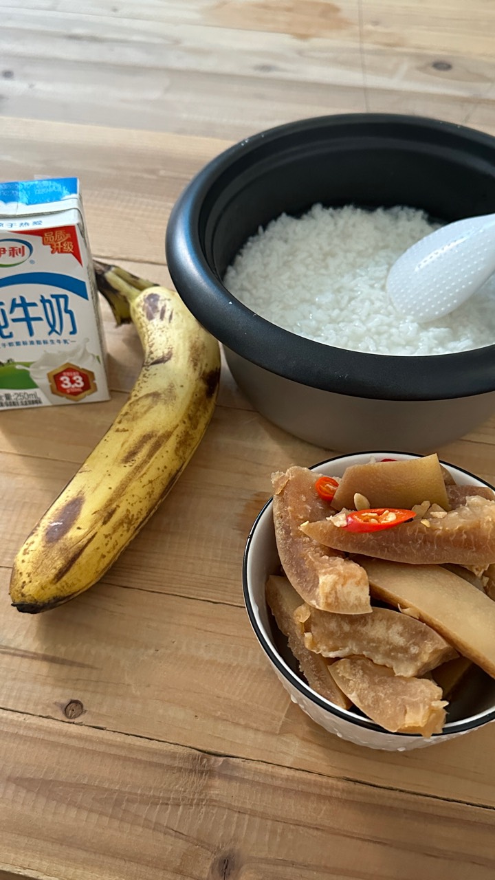一个个200多久肥头大耳的巨婴天天喊饿，挂壁的路自己选的，饿给我忍着

61 / 作者:不知明的靓仔 / 