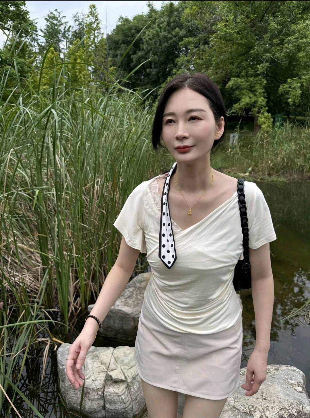 老哥们推荐一个挂壁地方，在福建厦门三天两头反诈，连闲鱼交易都被叫去喝茶更别说境外90 / 作者:虚幻的世界 / 