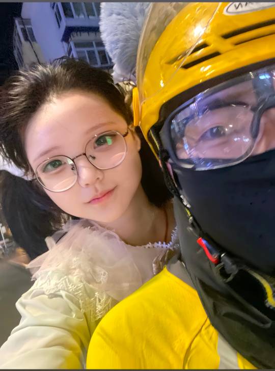 安大门，我有女友陪我送外卖，你们有吗？

63 / 作者:假老哥真挂壁 / 