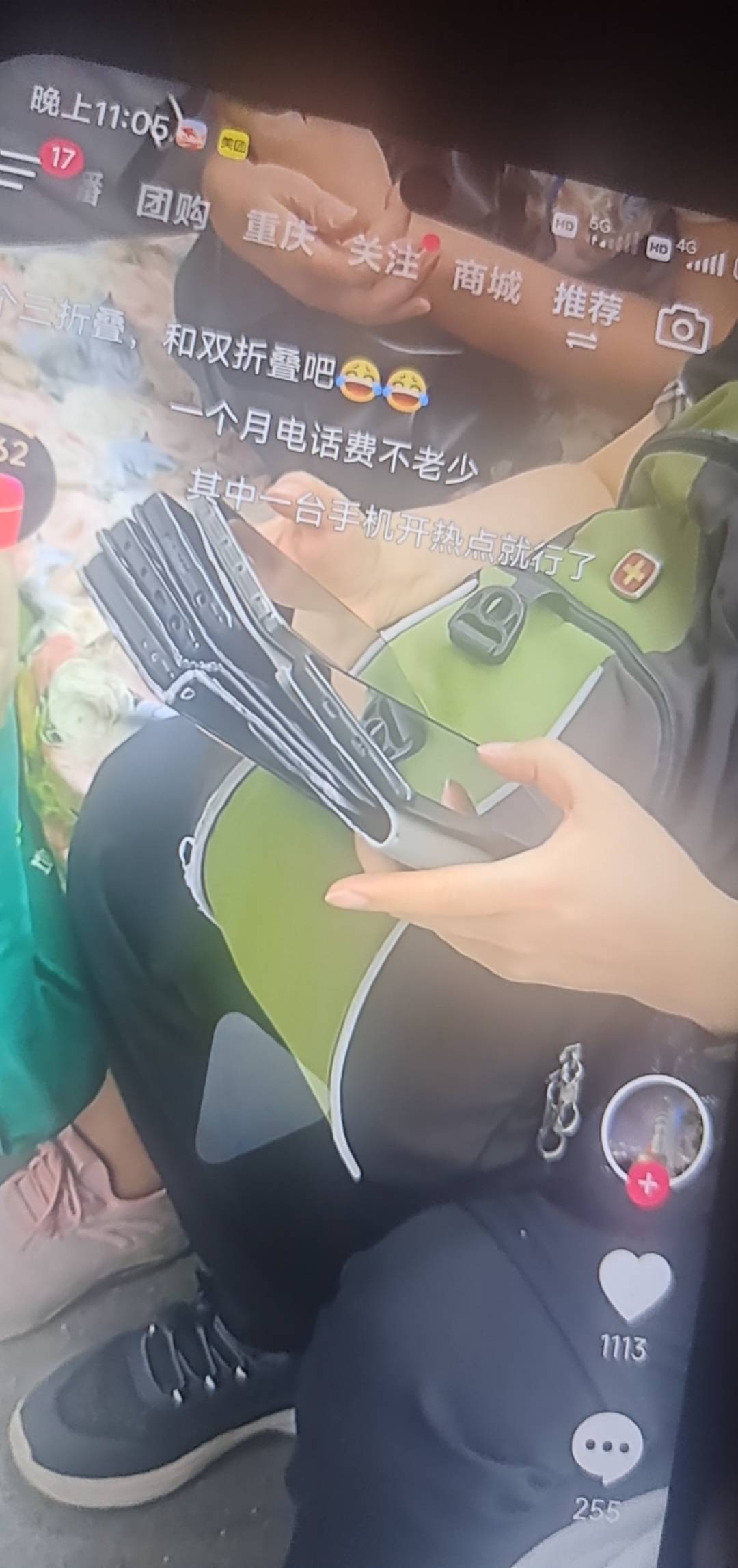 老哥们，学.一下宝妈得拼搏精神，别天天偷懒了，出门都带几个手机薅

35 / 作者:甜甜甜吗 / 