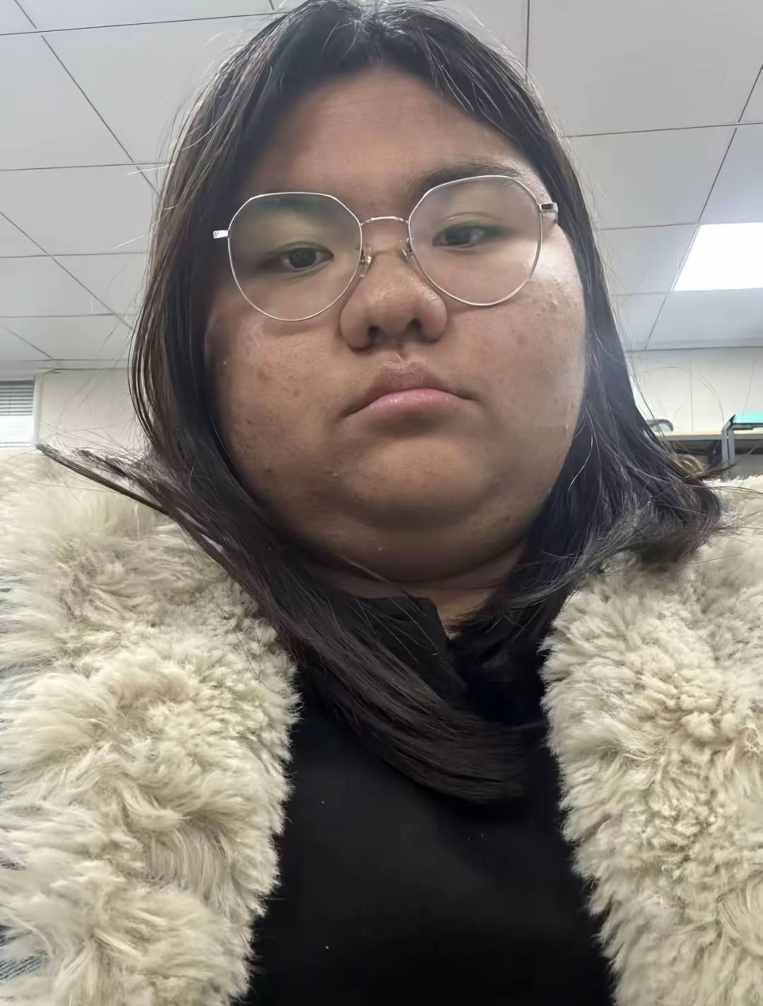 本人女，28岁找男朋友
要求
1：要长得帅的，身材必须特别好的，要特别有钱的
2：要脾66 / 作者:先天挂逼圣体 / 