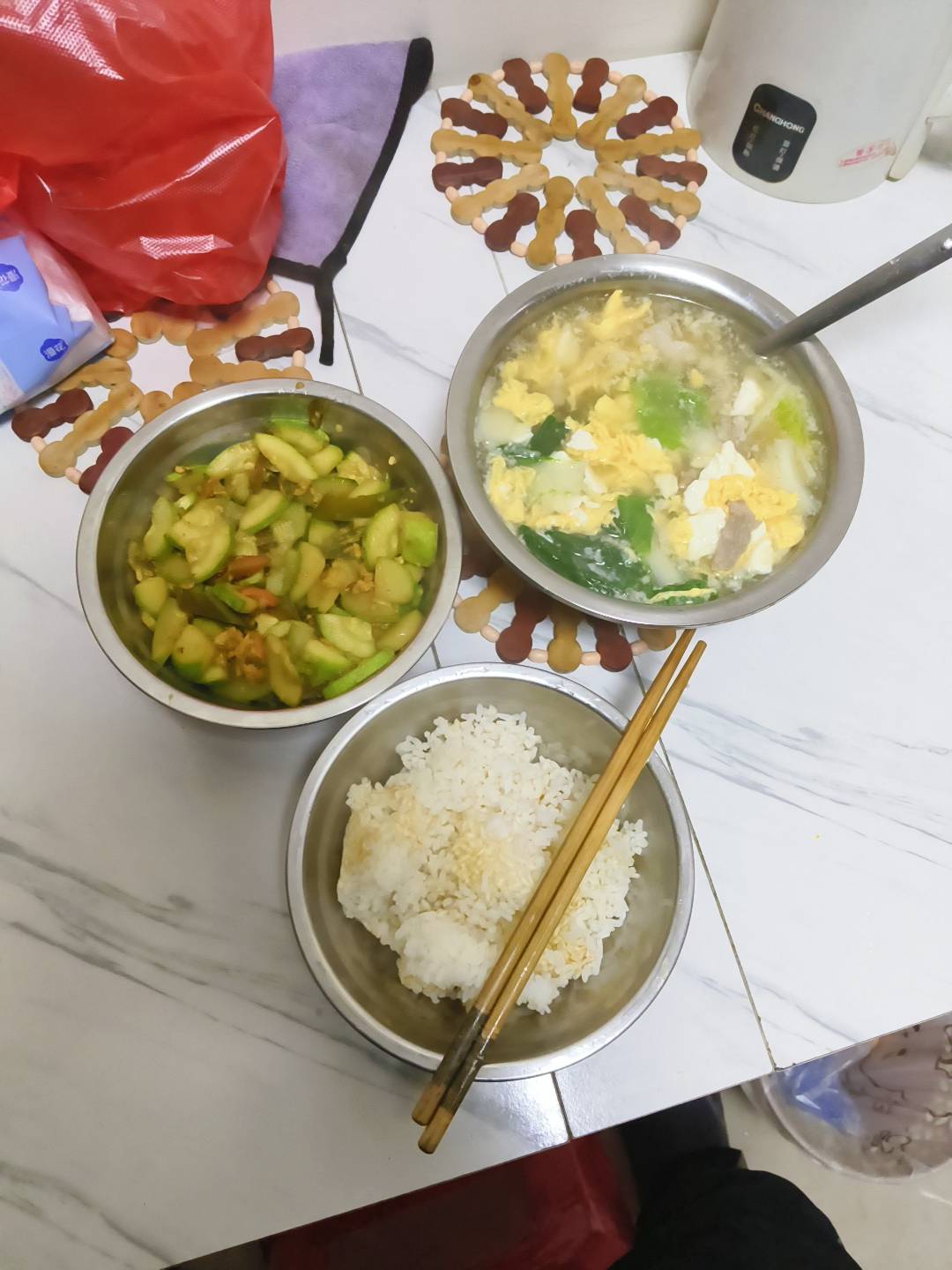 吃饭，老哥们

35 / 作者:afree33 / 