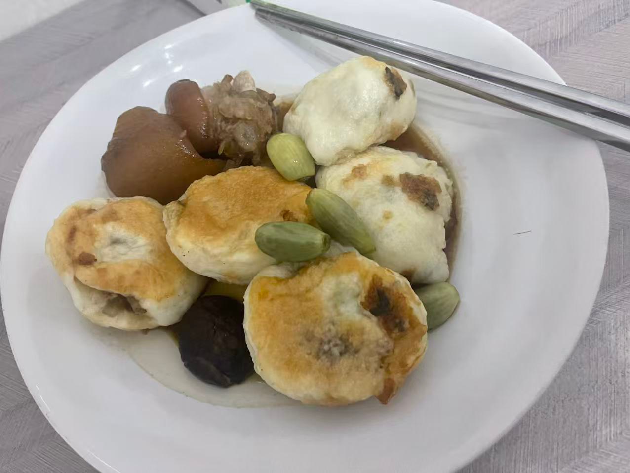 哎 我家文静宝宝不理我了 上次已经领过一次了对不起 太饿了

34 / 作者:我很爱吃肉 / 