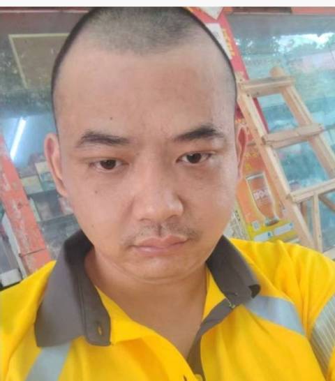 感觉卡农老哥们长得都很像，都有一种气质



37 / 作者:假老哥真挂壁 / 