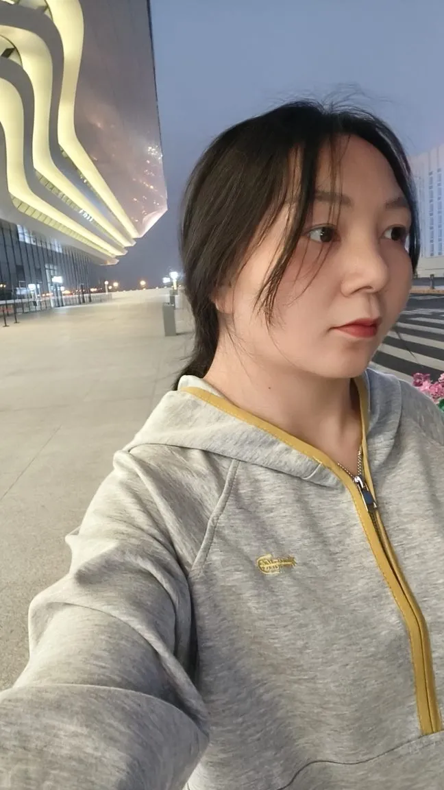 这段感情该怎么挽留，之前女朋友每天晚餐一份虾肉炒茄子28都是我出的，每周转200给她4 / 作者:马到成 / 
