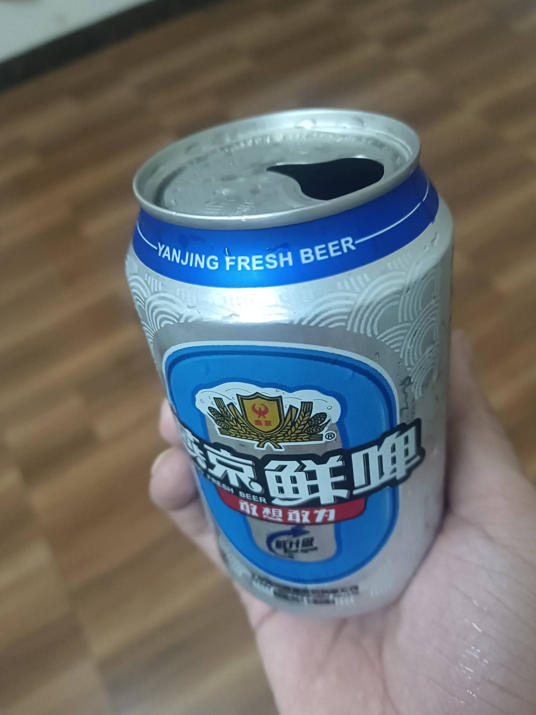 早中晚都喝一罐一个啤酒，太爽了，也就只有我能喝的起这个

61 / 作者:三和大神挂壁面 / 